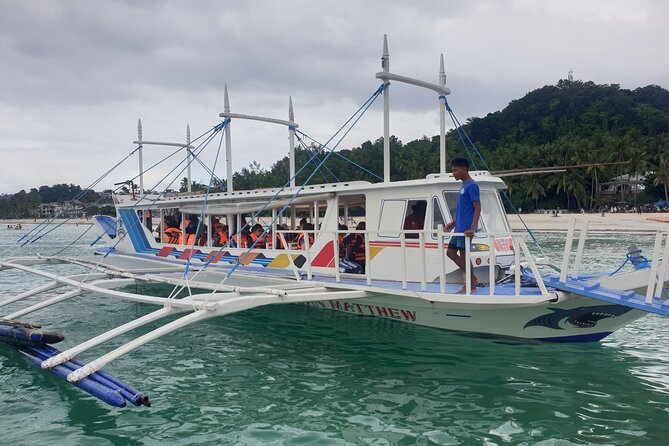 4 Hour Private Boracay Island Hopping Tour - Starting at Astoria Boat Station 1