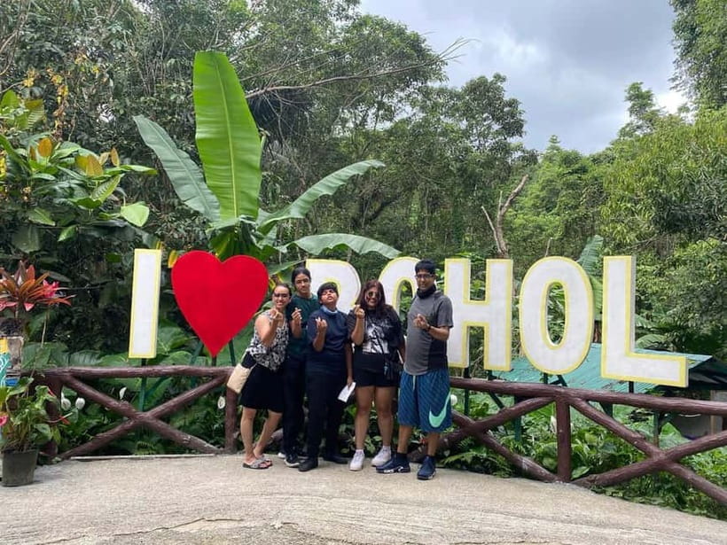BEST OF BOHOL: Chocolate Hills & Tarsier w Lunch at Loboc - Chocolate Hills in a 45-minute window