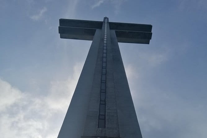 Bites and Sights: Tagaytay Food and Nature Excursion from Manila - Tagaytay Point and the promise of ten tastings