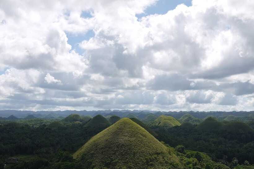 Bohol: Countryside Tour with Tarsiers and Chocolate Hills - Baclayon Church and old stone architecture