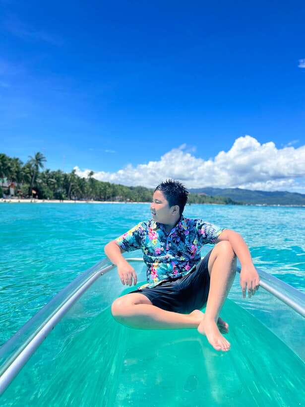 Boracay - Crystal Kayak phot-op Experience - A Short Itinerary With No Wasted Time