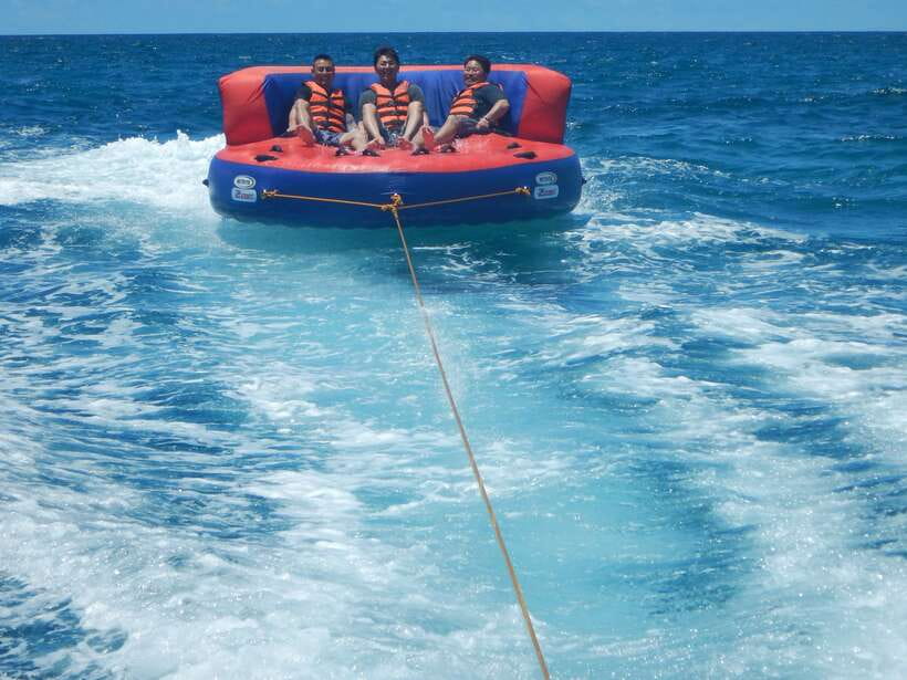 Boracay: Flying Donut Water Tubing Experience - The safety briefing and life jacket