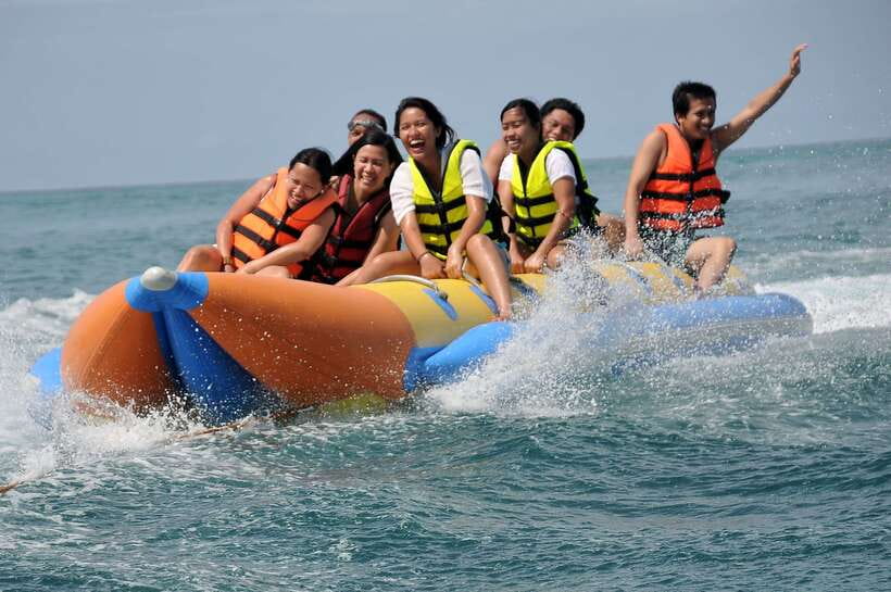 Boracay: Inflatable Banana or Dragon Boat Ride - Key points before you book