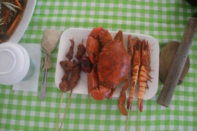 Boracay: Island and Beach-Hopping Boat Tour with Snorkeling - Crocodile Island and the open-water ride
