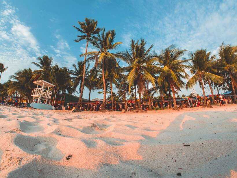 Boracay: Island and Beach-Hopping Boat Tour with Snorkeling - Magic Island or Crystal Cove