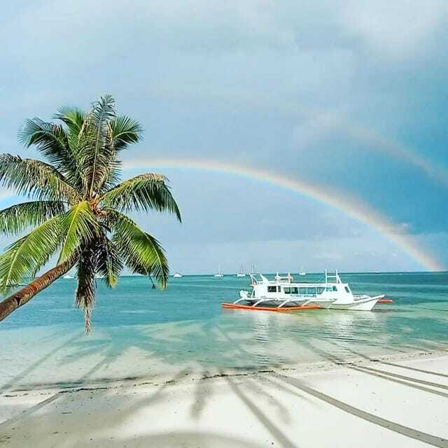 Boracay: Island Hopping | Pick-up at the Hotel - Magic Island, the cliff-jumping stop