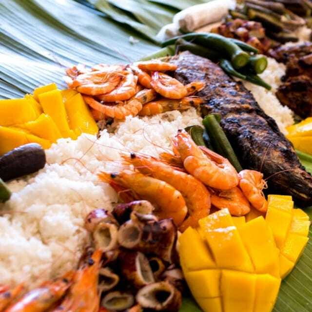 Boracay: Island Hopping with Buffet Lunch & Helmet Diving - Snorkeling costs extra, so decide before entering