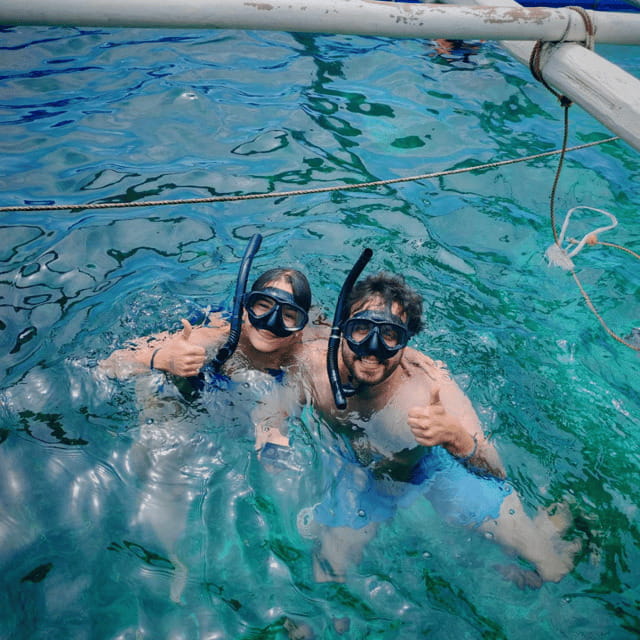Boracay: Island Hopping with Hot Kawa Bath - Lunch after the water activities