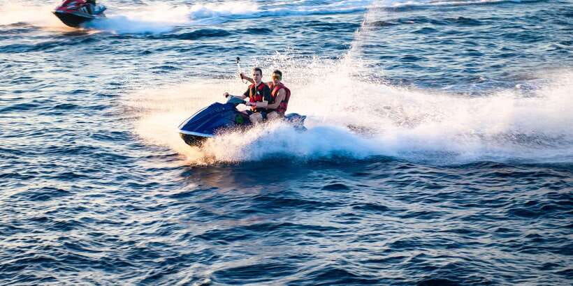 Boracay: Jet Ski Experience - What the crew adds to the experience