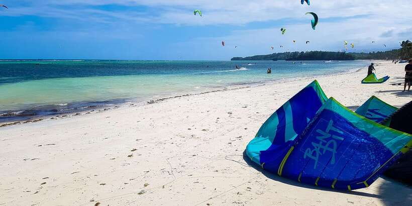 Boracay Kiteboarding Discovery Course - Equipment from F-One and Mystic