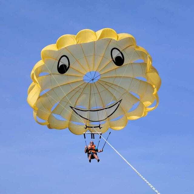 Boracay: Parasailing, Island Hopping, ATV Ride and Kawa Bath - Buffet Lunch After the Morning Activities