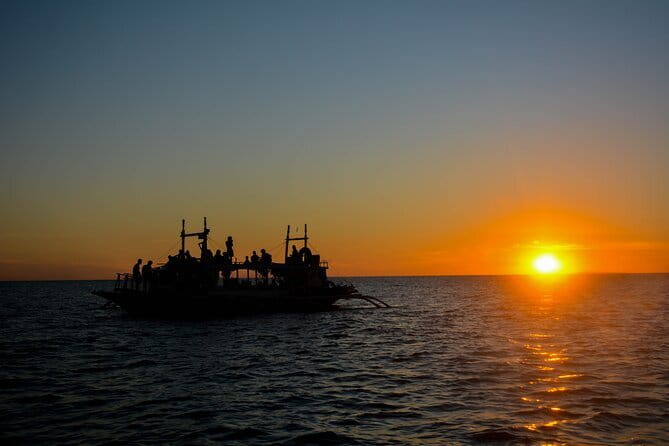 Boracay Private Island Hopping Premium with Lunch - Tambisaan Beach lunch by the sea