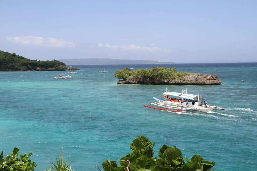 Boracay: Private Island Hopping & Snorkeling Tour - The essential details at a glance