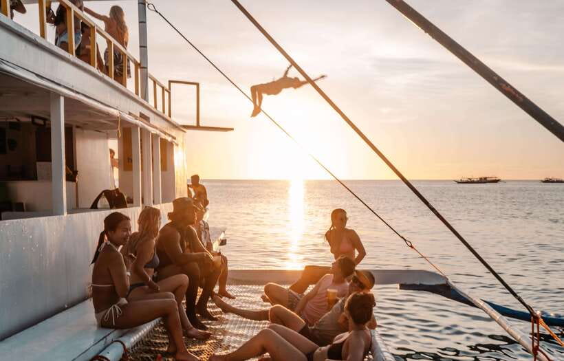 Boracay: Sunset Cruise Boat Party by Haqqy Life - What kind of sunset cruise is this?