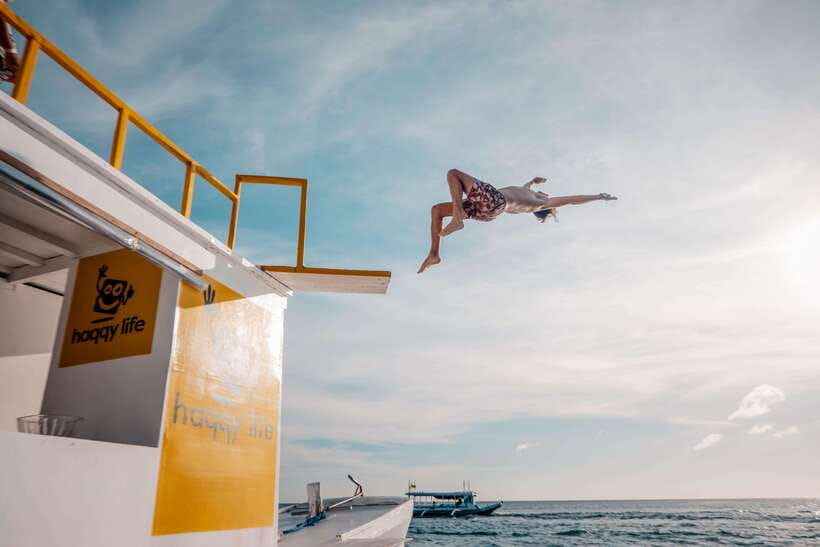 Boracay: Sunset Cruise Boat Party by Haqqy Life - Who will enjoy it most?
