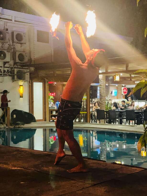 Borocay: Fire Dancing Show at Red Coconut Beach Hotel - What the Red Coconut fire show is really like