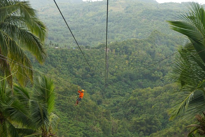 Canyoneering Experience in Kawasan Falls with Lunch - Guides who make a demanding route feel manageable