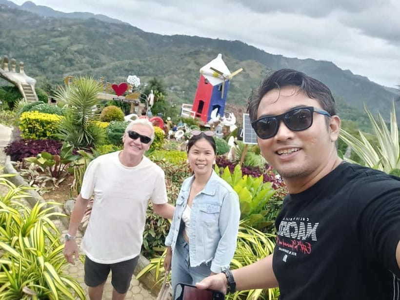 Cebu City: City and Mountain Highlights Tour - Sirao Flower Farm starts the mountain route