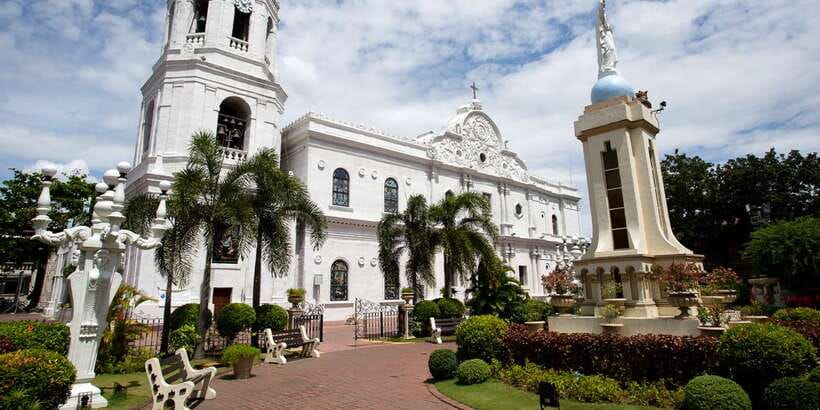 Cebu City: Half-Day Tour with Shopping - The Heritage Monument and old Cebu in one view