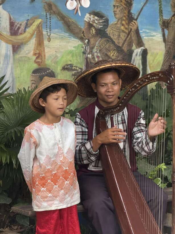 Cebu: City Highlights with Sirao Flower Garden Visit - Taoist Temple and Cebu’s Chinese influence