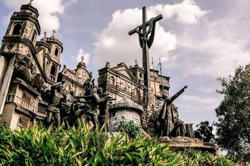 Cebu: Heritage Half-Day Tour: Explore Historic Landmarks - Pickup, transport, and private-group value
