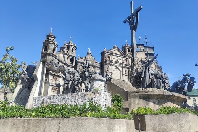 Cebu Historic and Views Tour Pickup Dropoff and Lunch (private) - Magellan’s Cross in a ten-minute stop