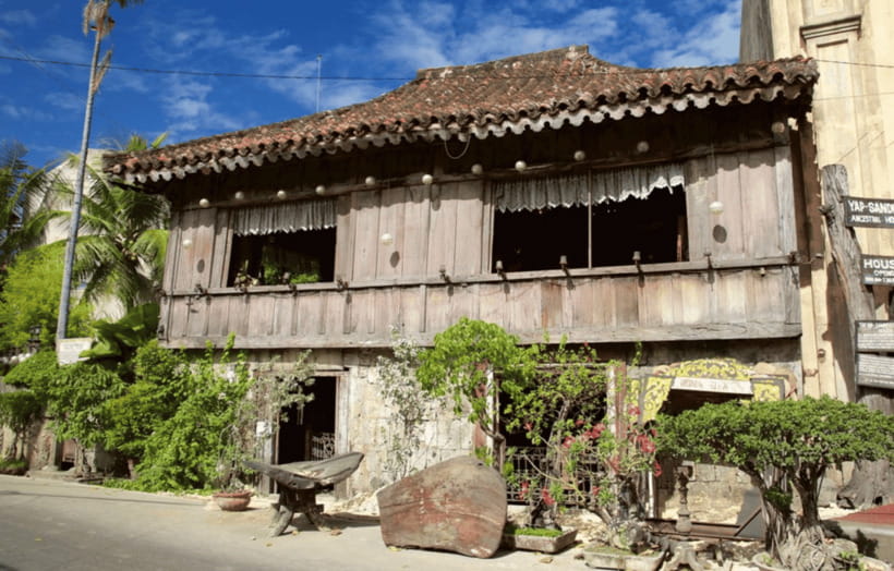 Cebu & Lapu-Lapu City Tour With Lunch at House of Lechon - Sirao Pictorial Garden and the final photo stop