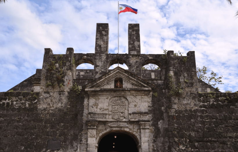Cebu & Lapu-Lapu City Tour With Lunch at House of Lechon - Basilica Minore del Santo Niño and Magellan’s Cross