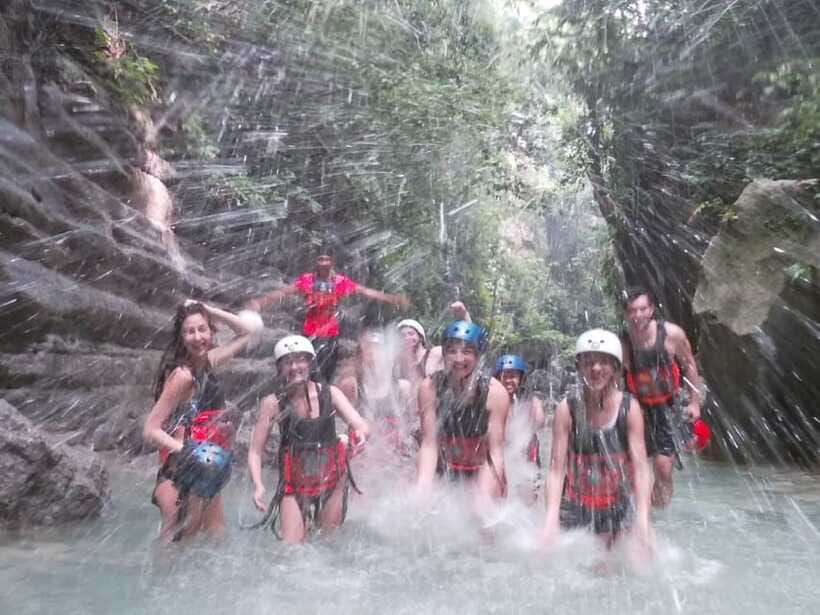 Cebu Moalboal: Kawasan Canyoneering Adventure with Lunch - Lunch With a Local Filipino Family