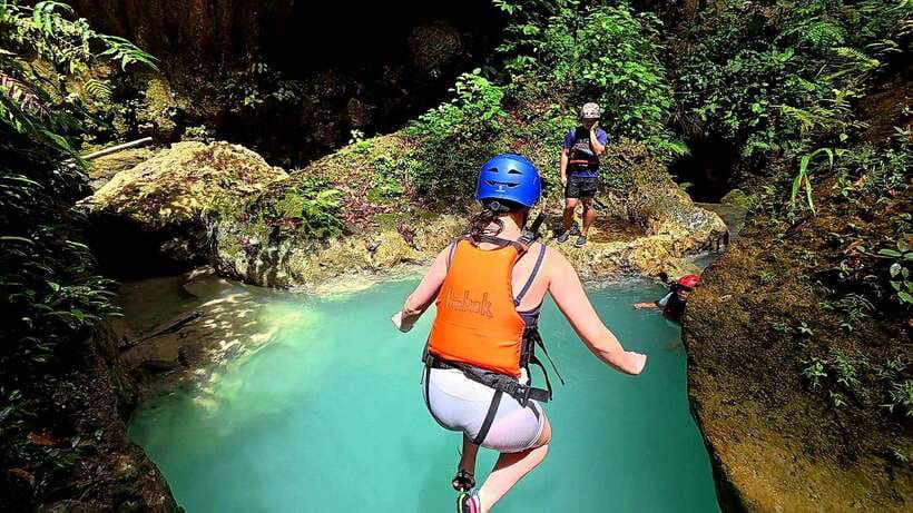 Cebu: Moalboal Sardine Run & Kawasan Falls Canyoneering - How the timing affects the day