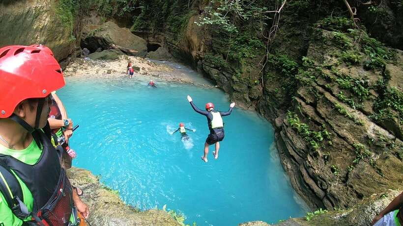 Cebu: Moalboal Sardines Run Snorkel & Kawasan Canyoneering - Kawasan turns a waterfall visit into an active journey