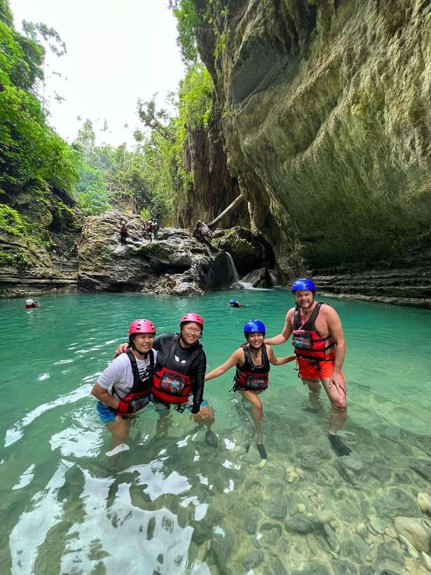 Cebu: Oslob Whaleshark Experience & Canyoneering Adventure - The transfer to Badian and Kawasan Falls