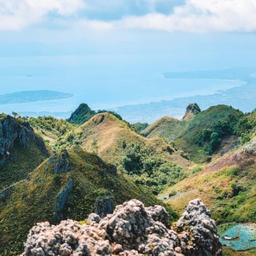 Cebu: Osmeña Peak and Kawasan Canyoneering Day Tour - Why this Cebu combination works