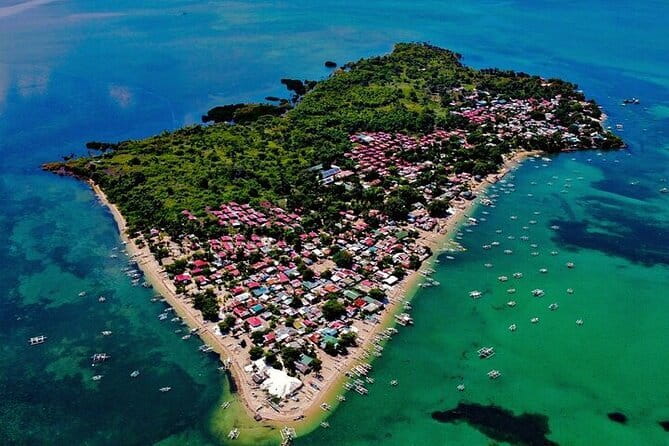 Cebu Private Tour 3 Islands Hopping Gilutungan Caohagan Nalusuan - Three islands, three different reasons to stop