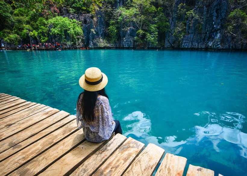 Coron: Barracuda Lake and Reef Garden Tour with Lunch - Skeleton Wreck for an easy underwater introduction
