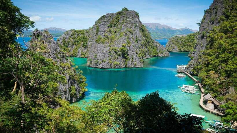 Coron: Complete Island Hopping Guided Tour with Lunch - Twin Lagoon and Its Changing Water