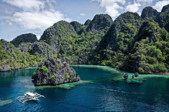 Coron Island Hopping Tour B with Skeleton Wreck & Barracuda Lake - What the $32 price really gives you