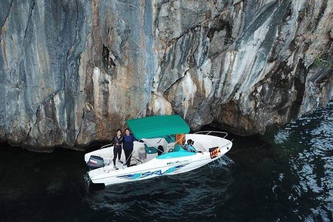 Coron Island Hopping Tour: via Private Speedboat - Kayangan Lake and Barracuda Lake