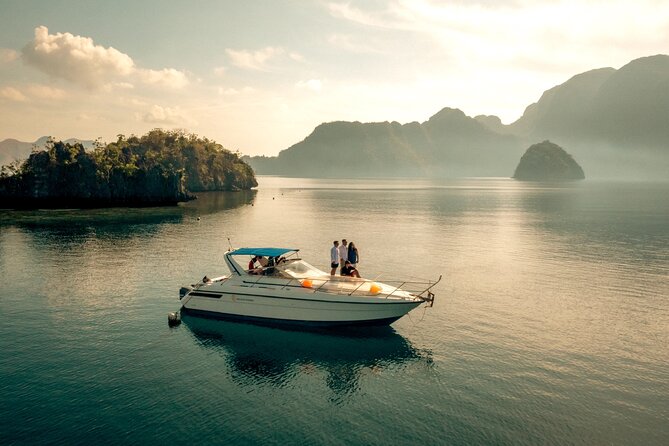 Coron Island Hopping Tour: via Private Yacht - Leaving Coron Harbor Square