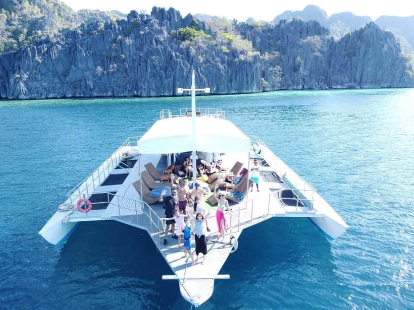 Coron Island: Premier Trimaran Tour - The crew and guiding style