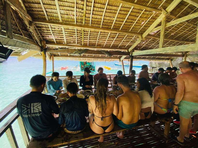 Coron/Palawan: Coron Super Ultimate Tour with Lunch - Twin Lagoon: a quick look at Corons changing water