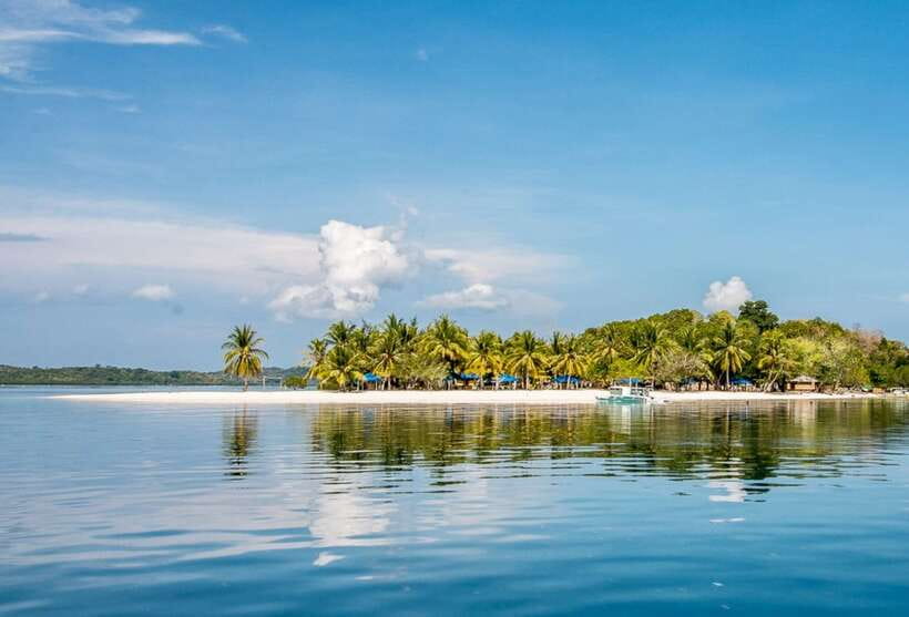 Coron Private Tour D: Reef and Wrecks - The long ride to the outer sites