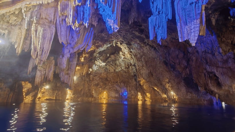 Coron: Pukaway Underground Cave Cenote & Island Hopping Tour - What to pack for a wet, sunny day