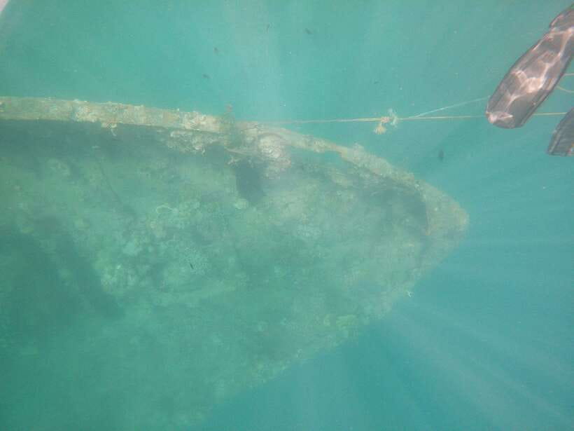 CORON:REEF AND WRECK - 2 JAPANESE WRECK AND PASS ISLAND TOUR - Setting out from Lualhati Park