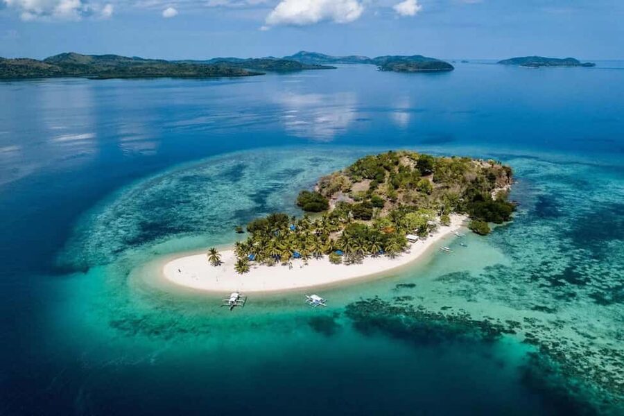 Coron: Reefs and Wrecks Tour with Snorkeling Equipment - Lusong Gunboat: a wreck with a wartime story