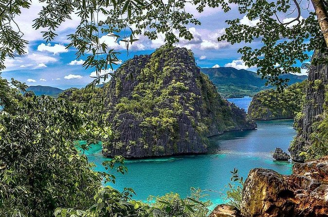 Coron Super Ultimate Tour (Shared Tour) - Barracuda Lake brings strange water conditions