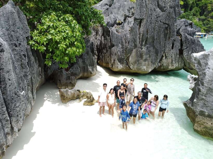 CORON TOUR - PRIVATE BOAT RENTAL with LUNCH (7 Destinations) - Kayangan Lake begins with the classic Coron view