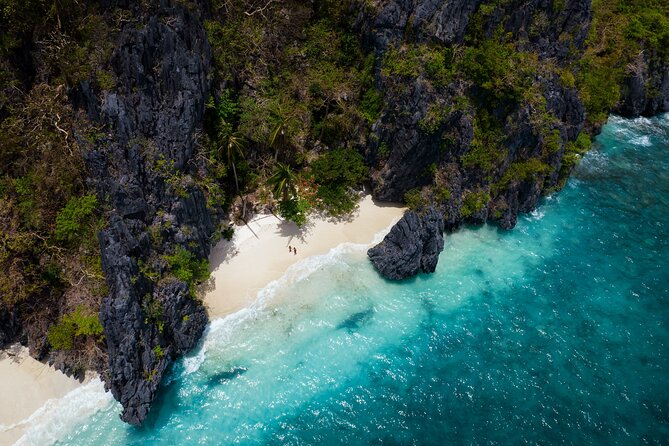 Coron Ultimate Tour - Full Day Group Tour w/ Lunch - Siete Pecados near Coron