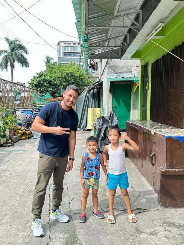 Discover the Real Manila with a Local Guide - Meeting Floyd, V, and the People of Manila
