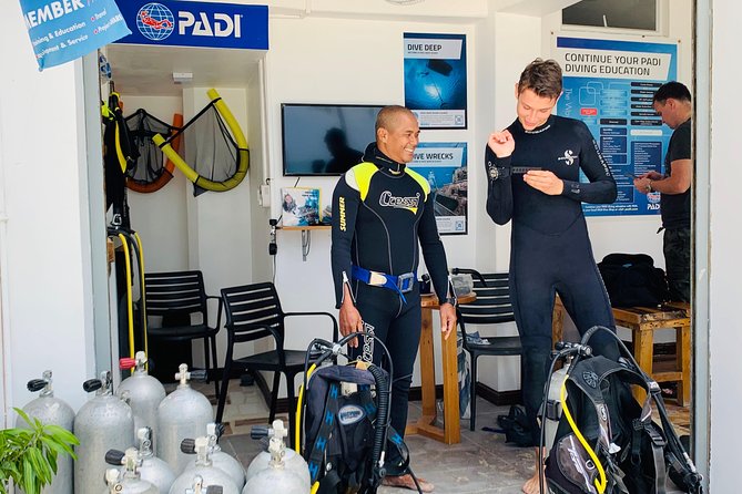 DiveGurus - Open Water Diver Course SSI/PADI - Day three: four local boat sessions